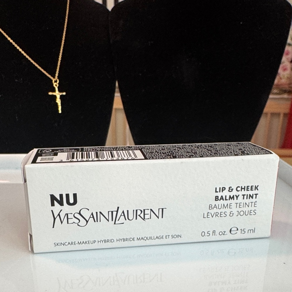 Yves Saint Laurent NU Lip & Cheek Balmy Tint - White